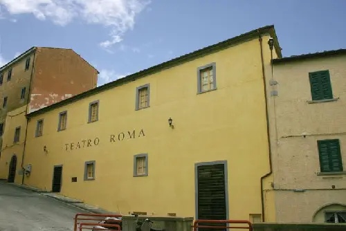esterno teatro roma