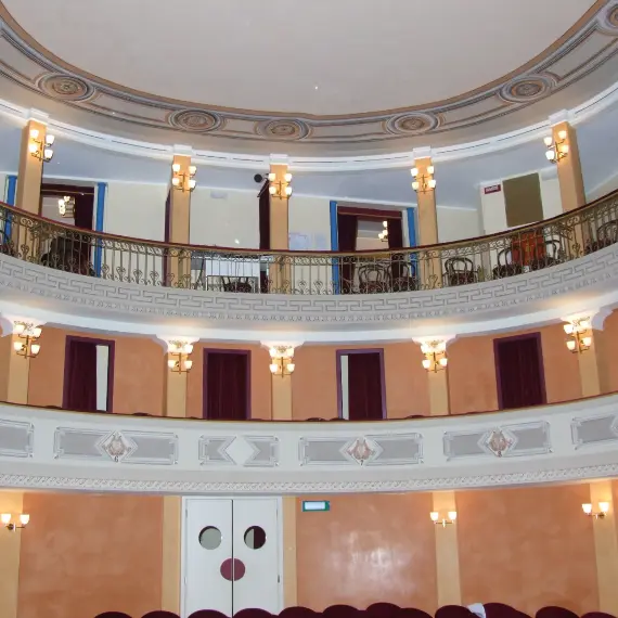 immagine interno teatro