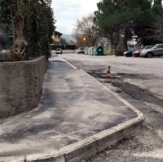 immagine di marciapiede sistemato